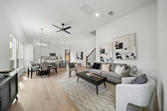 7117 Goforth St in Houston, TX - Building Photo - Building Photo
