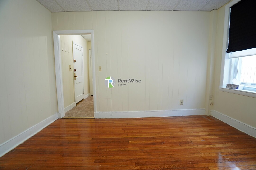 95 Gordon St in Boston, MA - Building Photo