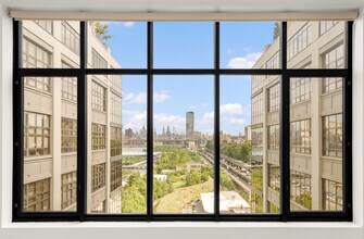360 Furman St in Brooklyn, NY - Building Photo - Building Photo