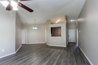 11839 Brenford Crest Dr in Riverview, FL - Building Photo - Building Photo