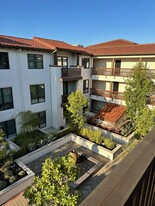 657 Walnut St, Unit 540 in San Carlos, CA - Building Photo - Building Photo