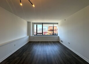 260 King St in San Francisco, CA - Building Photo - Building Photo