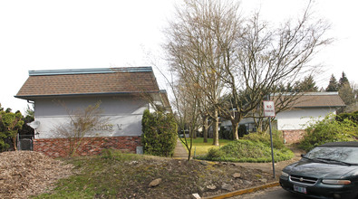 Willamette Center in West Linn, OR - Building Photo - Building Photo