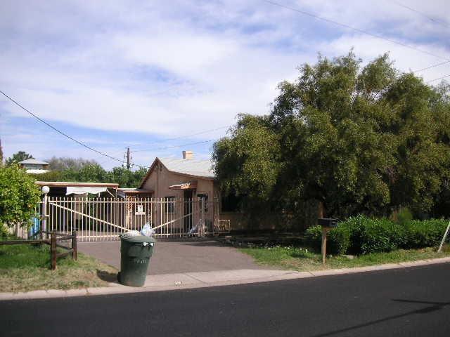 2601 N 27th St in Phoenix, AZ - Foto de edificio - Building Photo