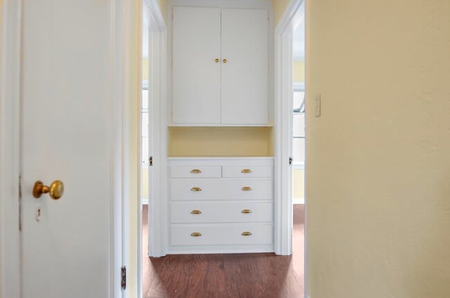 property at 14343 Interlake Ave N