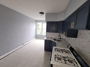 1700 John F. Kennedy Blvd in Jersey City, NJ - Building Photo - Building Photo