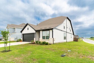 237 Sand Lily Ln in Georgetown, TX - Building Photo - Building Photo