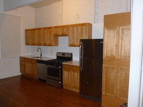 1085 Broadway in Brooklyn, NY - Building Photo - Building Photo