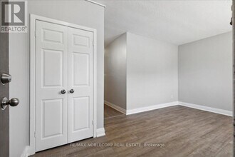 362 Elgin Ct in Oshawa, ON - Building Photo - Building Photo