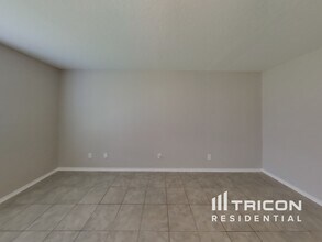 3526 Robin Mdw in San Antonio, TX - Building Photo - Building Photo