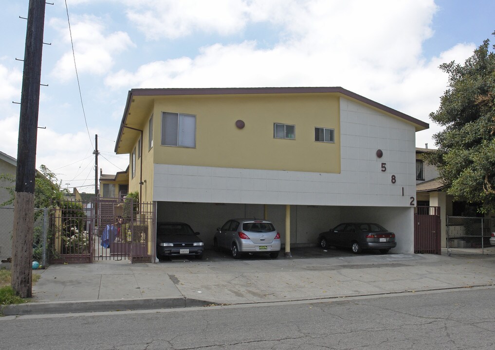 5812 Willoughby Ave in Los Angeles, CA - Building Photo