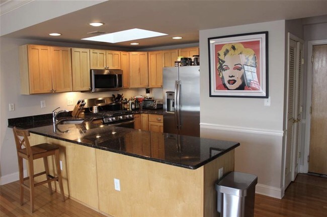 727 Monroe St, Unit 507 in Hoboken, NJ - Building Photo - Building Photo