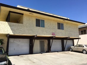 821 Karma Ct in Bakersfield, CA - Building Photo - Building Photo