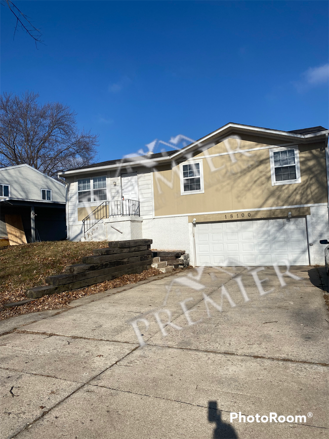 property at 18100 19th St N
