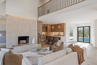 10 William Way in Southampton, NY - Building Photo - Building Photo