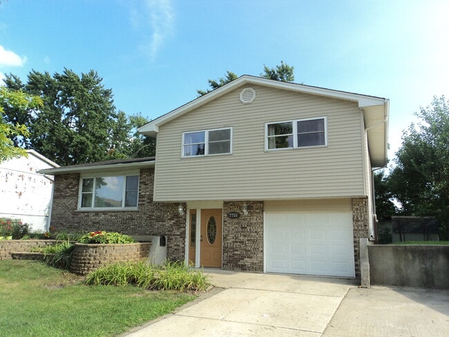 property at 7721 166th St