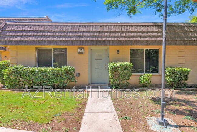property at 1622 E Coronado Dr