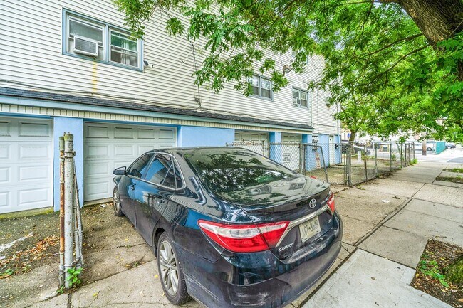 246 Sip Ave in Jersey City, NJ - Building Photo - Building Photo