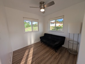 81 Makawao Ave in Makawao, HI - Foto de edificio - Building Photo