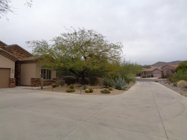 10326 E Pine Valley Dr in Scottsdale, AZ - Building Photo - Building Photo