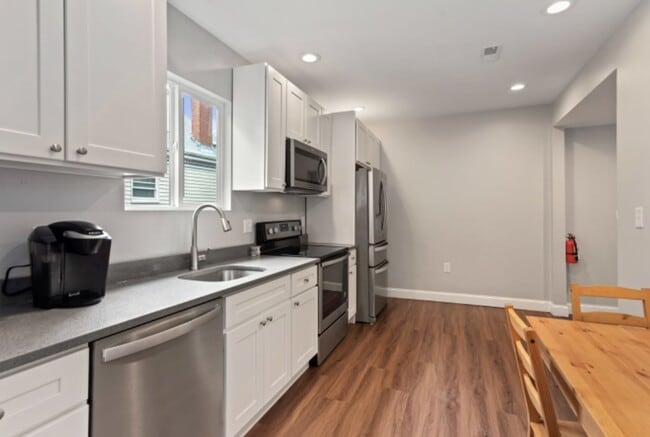 7 Abbotsford St in Boston, MA - Foto de edificio - Building Photo