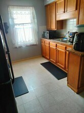 6102 Orchard Ave, Unit Up in Parma, OH - Foto de edificio - Building Photo