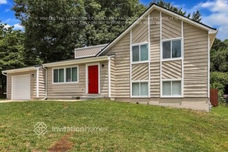 5230 Long Green Ln in Stone Mountain, GA - Building Photo - Building Photo