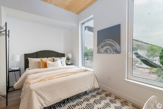 167 Broadway, Unit 154-406 in Somerville, MA - Building Photo - Building Photo