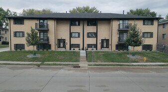 1650 W 42nd St in Davenport, IA - Building Photo