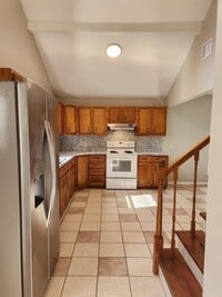 14519 Oakleaf Dr photo'