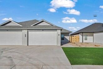 7016 40th St in Lubbock, TX - Building Photo - Building Photo