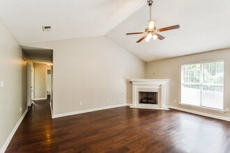 6356 White Hawk Ln in Olive Branch, MS - Building Photo - Building Photo