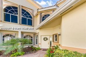 property at 513 W Palm Aire Dr