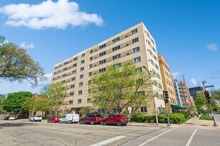 1400 Chicago Ave in Evanston, IL - Building Photo