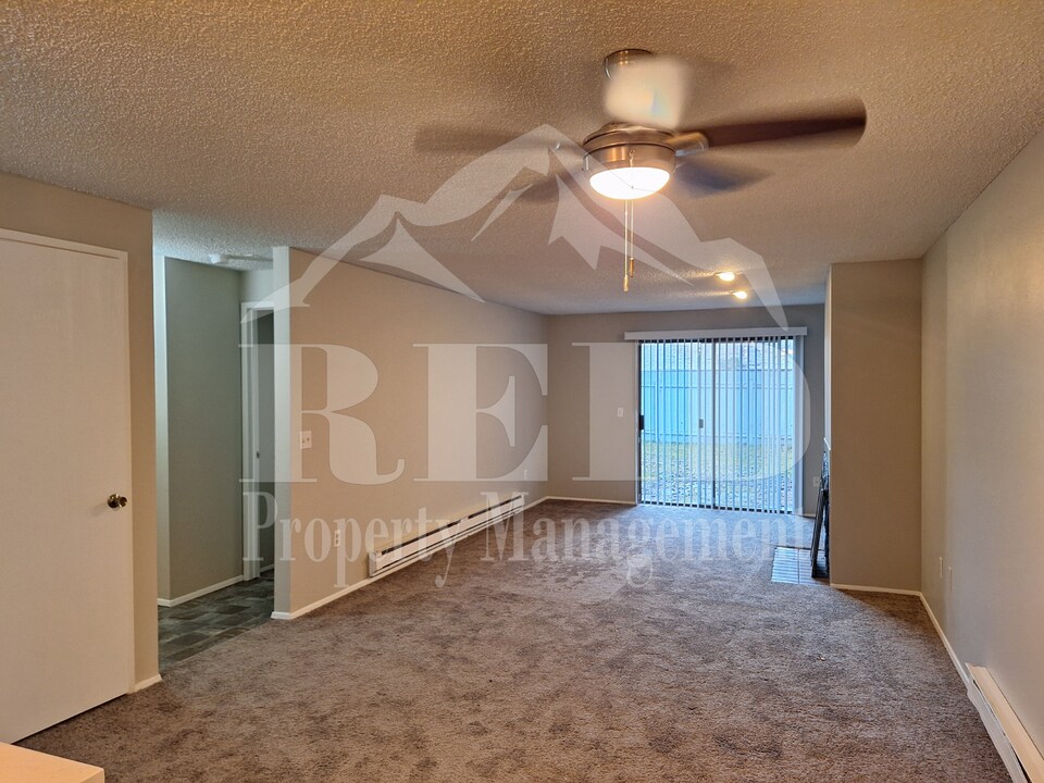 5108 Hideaway Ln in Bremerton, WA - Building Photo