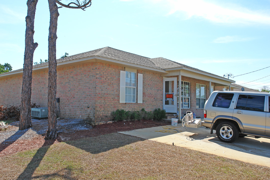 3359 Green Briar Cir in Gulf Breeze, FL - Foto de edificio