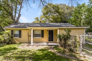 5063 Columbus Ave in Jacksonville, FL - Building Photo