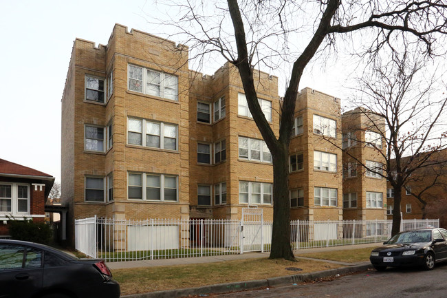 4906 N Springfield Ave in Chicago, IL - Building Photo - Building Photo