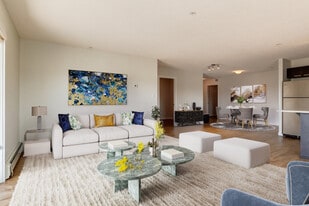 Avalon Court in Edmonton, AB - Building Photo