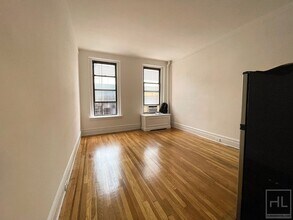EAST 87 STREET in New York, NY - Foto de edificio - Building Photo