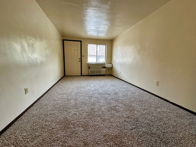 406 Kellywood Manor in New Kensington, PA - Building Photo - Building Photo