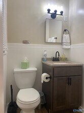 2201 Shady Ln Dr NW in Huntsville, AL - Building Photo - Building Photo