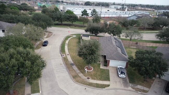 property at 19115 Saddleville Mills Ln