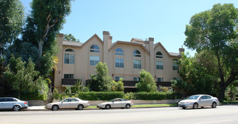 Studio Center Apartments in Studio City, CA - Building Photo