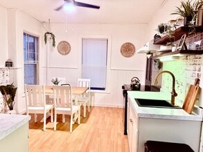 75 Sanford St in Bangor, ME - Building Photo - Building Photo