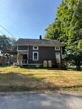 22 N Main St in East Hampton, CT - Building Photo - Building Photo