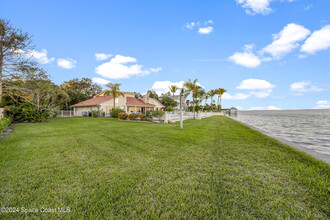 8130 S Tropical Trail in Merritt Island, FL - Building Photo - Building Photo