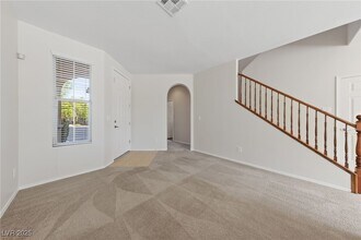 10247 Blue Water Peak Ave in Las Vegas, NV - Building Photo - Building Photo
