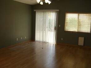 5209 Fall Meadows Ave in Las Vegas, NV - Building Photo - Building Photo