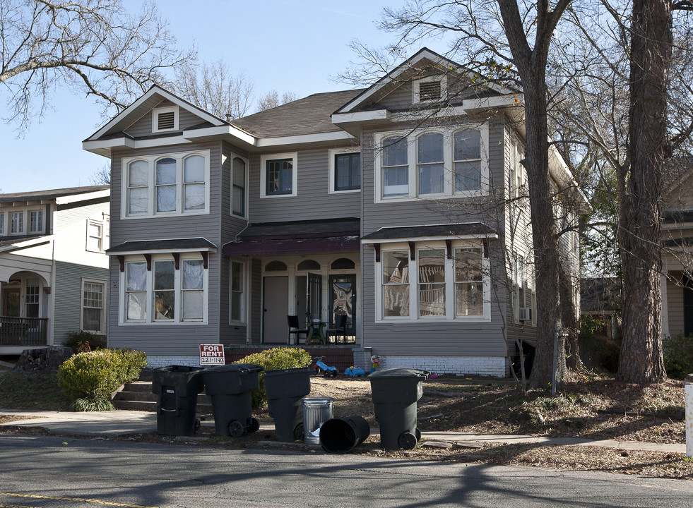 2105 Highland Ave in Shreveport, LA - Building Photo